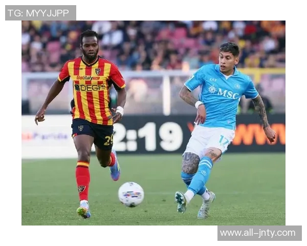 诺丁汉森林与那不勒斯商讨卢卡转会事宜进展顺利 诺丁汉森林与那不勒斯商讨卢卡转会事宜进展顺利